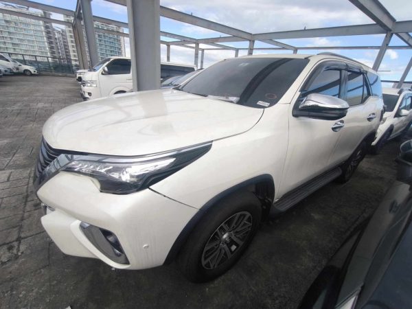 2020 TOYOTA FORTUNER 4X2 V DSL AT WP 8X 013 - Image 4