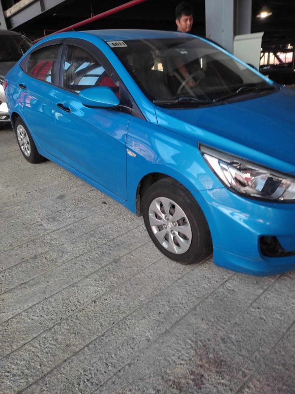 2018 HYUNDAI ACCENT 1.6 GL DSL MT - Image 5