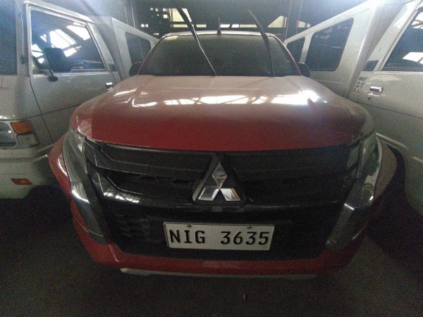 2023 MITSUBISHI STRADA GLS 2.4D 2WD MT