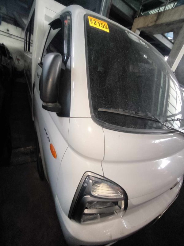 2023 HYUNDAI H-100 2.5 CRDI GL 6MT W/ DUAL AC SHUTTLE  BODY