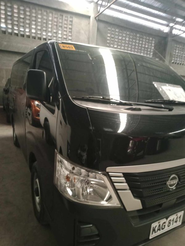 2024 NISSAN URVAN 2.5 L STANDARD 15- SEATER MT - Image 4