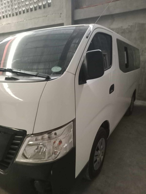 2020 HYUNDAI H100 2.5 CRDI GL SHUTTLE W/FRONT AC MT - Image 3