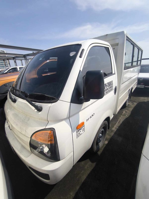 2019 HYUNDAI H100 2.5 CRI 6 MT SHUTTLE BODY W/ DUAL AC - Image 3