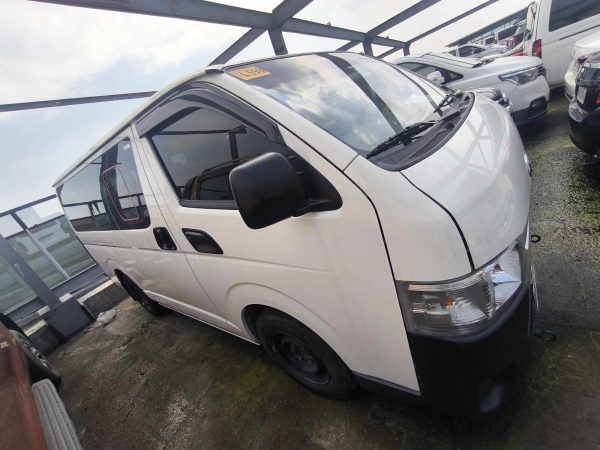 2024 TOYOTA HI-ACE COMMUTER 3.0 MT - ZC-023 - Image 4